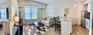 Graceland 327 - 9