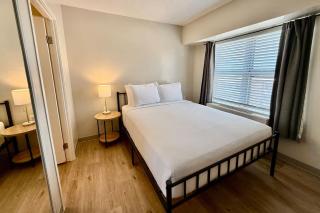 Graceland 318 - 7