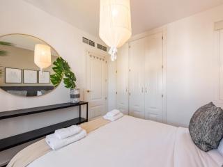 Los Naranjos modern 3 bedroom penthouse - 9