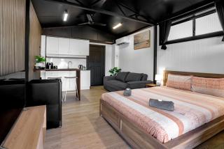11 Carr Way - 4