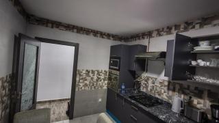 Spacious accommodation with city views - 3