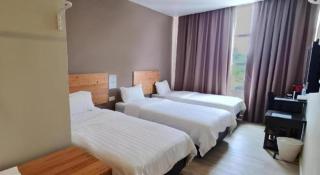 Sg. Paka Hotel - 1