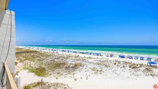Coastal Comfort: Top Floor 1BR Beachfront Condo - 7