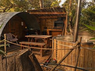 11 Mountain Stream Hot Tub Self Catering - 2