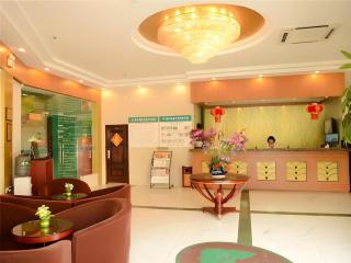 GreenTree Inn Shanghai Waigaoqiao Free Trade Zone Express Hotel - 2