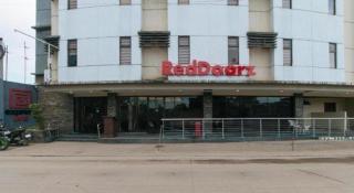RedDoorz @ Express Inn Lapu Lapu - 3