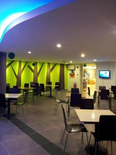 Casuarina Hotel - 6