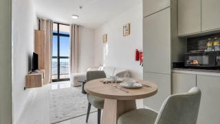 Free housekeeping visits during your stay - StayShort - Comfortable 1 Bed in Jebel Ali Sleeps 2 with Balcony - 0