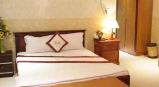 Au Lac Hotel - 3