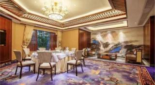 Riverside International Hotel - 9