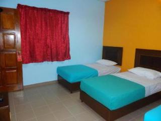 RiverSide Hotel Mersing - 8
