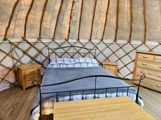 Luxury Cornish Yurts - 4