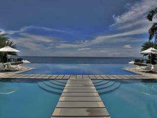 Acuatico Beach Resort & Hotel - 3