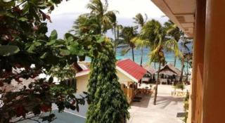Raymen Beach Resort - 8