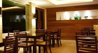 Pineapple Island Resort - 9
