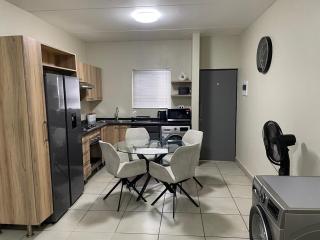 Rivonia Modern 2Bed Apartment - 8
