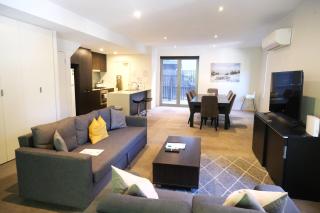 Docklands Serenity - 8