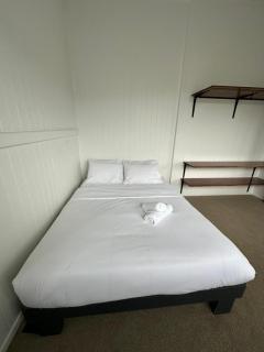 Queenslander Hideaway - Heart of New Farm - 6