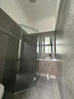 Queenslander Hideaway - Heart of New Farm - 4