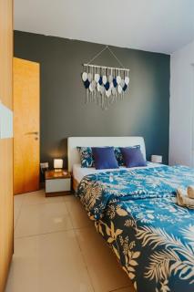 Sea-Side Penthouse - 7