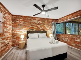 Peaceful 3-Bed Stay Near the Coast - 4