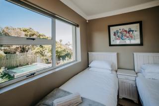 Shores Keep - Self Catering Home - 6