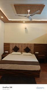 New Royal Home Stay - 1