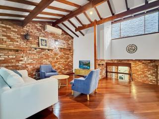 Peaceful 3-Bed Stay Near the Coast - 0
