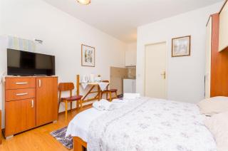 Apartments Emmas studio - Stari Grad - 9