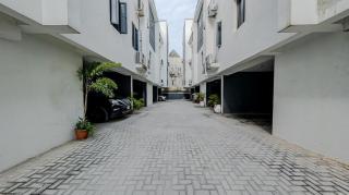 Jolie Homes - 1