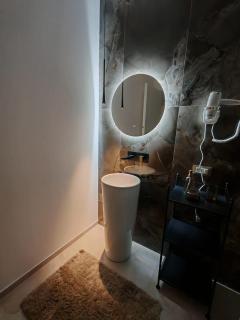 Crystal Home - 4
