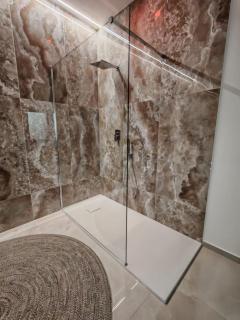 Crystal Home - 3