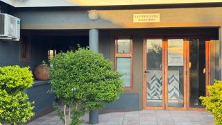 Raintree Hotel - 7
