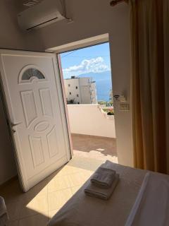 Family Apartment in Saranda - 5
