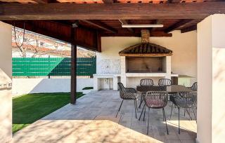 Gorgeous Home In Kastelir - 3