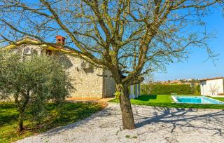 Gorgeous Home In Kastelir - 2