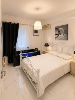 Urban Noir Escape, Neos Kosmos Chic Stay - 5