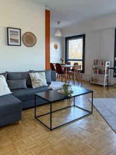 2ndhomes 2BR Apartment with Balcony and Great View - 8
