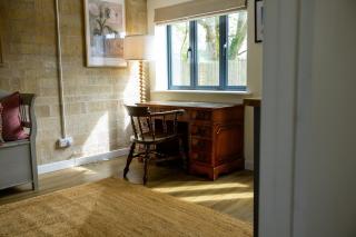 Peters Farm Cottage, A beautiful Cotswold Escape - 3