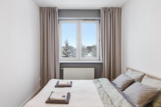 Modern 2-Room Apartment Near Tauron Arena & EXPO, AC, FREE Parking - Krakow - 4