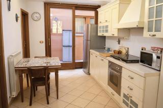 Sant'Isaia Comfort Apartment - 4