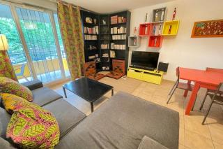 Spacious apartment close to attractions - 8