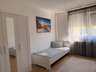 Ferienwohnung Landskrone - 8