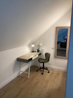 The Stables Apartment - 2