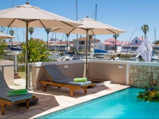 Russells on the Port Lodge - 2