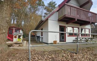 3 Bedroom Awesome Home In Kirchheim - 3