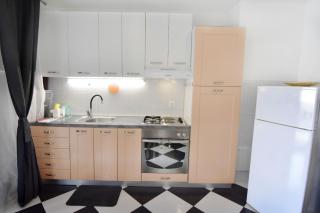 Stylish renovated vacation flat with terrace - 8