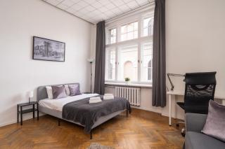 Historic 1914 Old Town Apartment with Bay Windows - Valnu Street - 5