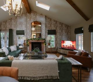 Noble Fir Lodge - The Hollies Retreats - 8
