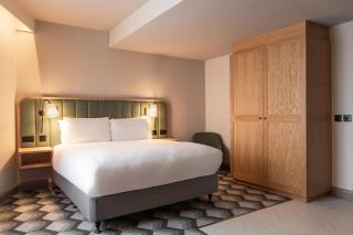 City Hotel - 5